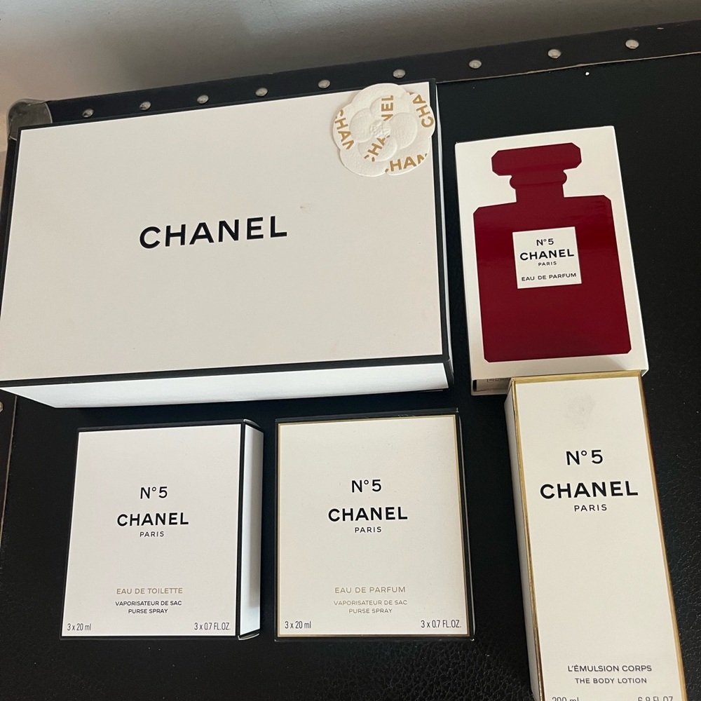 CHANEL EMPTY BOXES